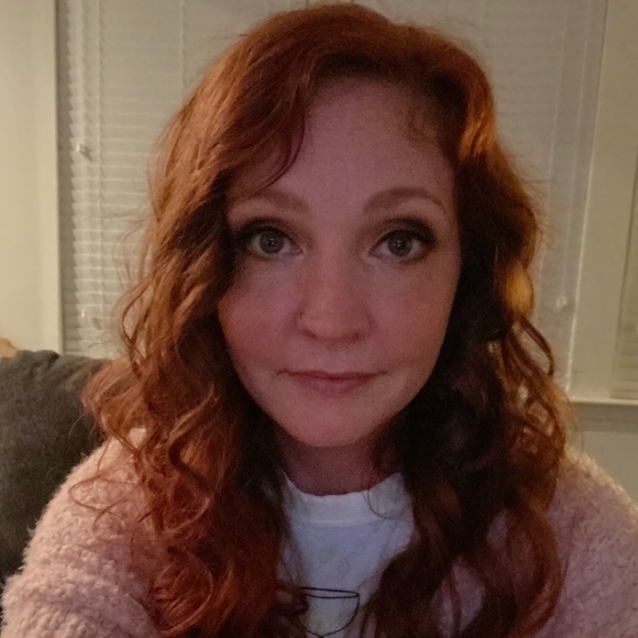 Meet your Posher, Cristin - Picture 1 of 1